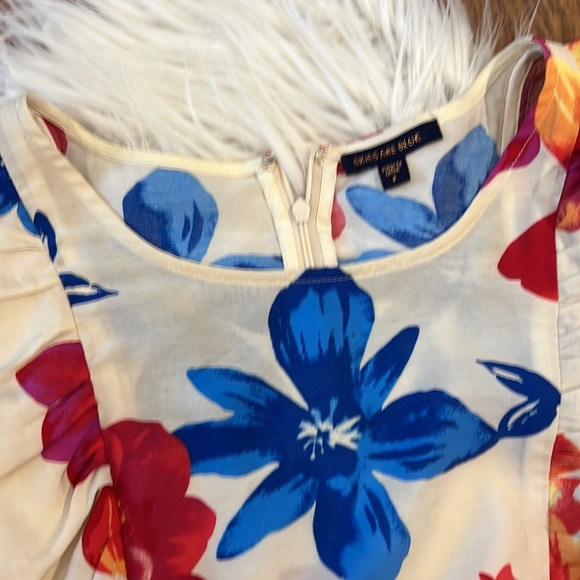 Beautiful blouse - Picture 3 of 4